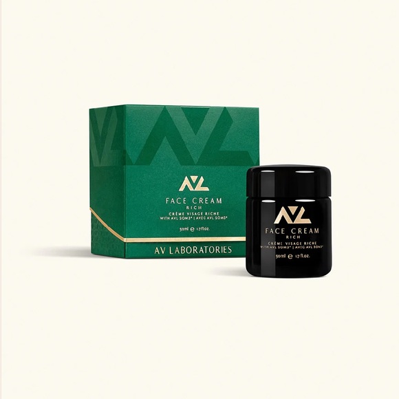 Rich Face Cream - Black and Green